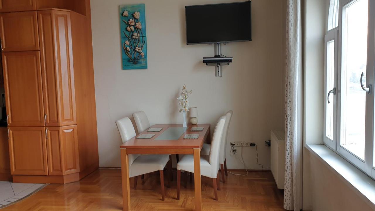 Danube View Apartment Budapest Ngoại thất bức ảnh