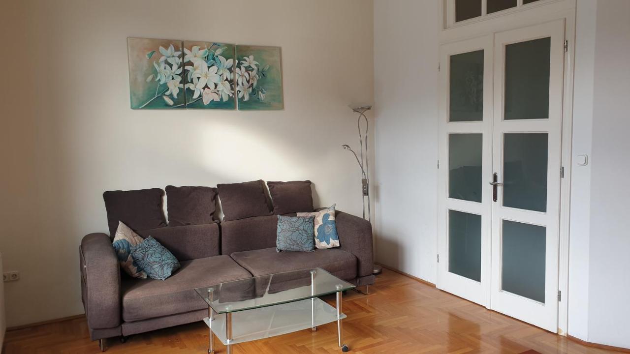 Danube View Apartment Budapest Ngoại thất bức ảnh
